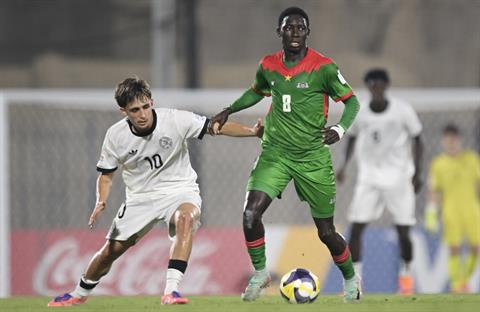 Chelsea xúc tiến chiêu mộ “thần đồng” 16 tuổi của Burkina Faso